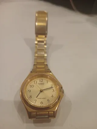 Reloj Casio Dorado LTP1130 de mujer