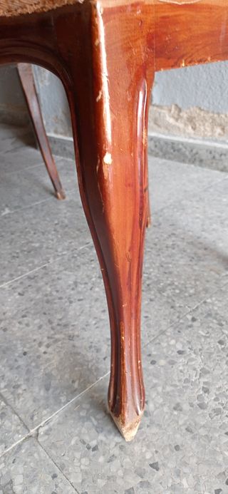 Conjunto de 6 sillas de comedor - 2 de otro color