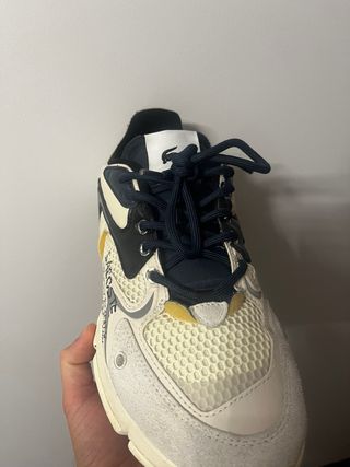 Zapatillas Lacoste Beige y Blancas