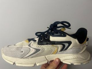 Zapatillas Lacoste Beige y Blancas