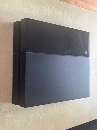 PS4 (Playstation 4) Negra + Mando+ 2 juegos