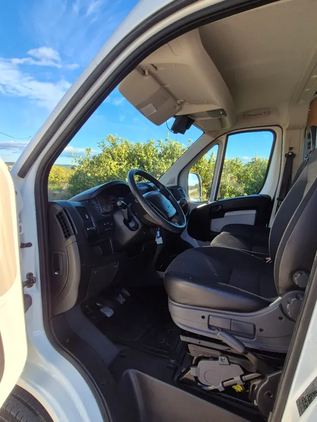 Peugeot Boxer L2H2 7 plazas 2019