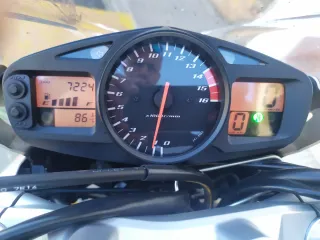 Suzuki GSR 600