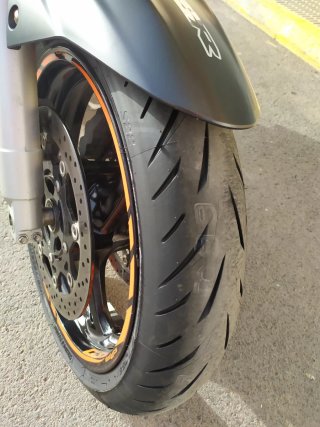 Suzuki GSR 600