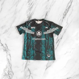 Camiseta UFC Negra y Turquesa Precio negociable