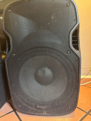 1 Skytec Subwoofer 1000W, 2 Ibiza Sound 300W