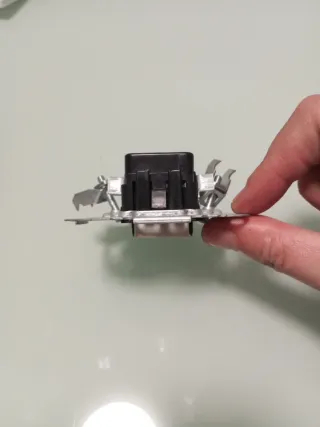 Conmutador Niessen Arco