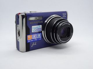 Olympus Mju 9000 Fotocamera Digitale 12MP Viola