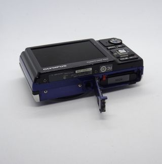 Olympus Mju 9000 Fotocamera Digitale 12MP Viola