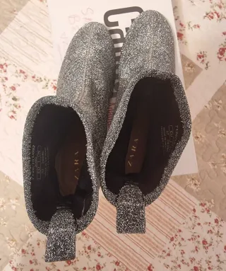 Botines tela gris plateado - Zara