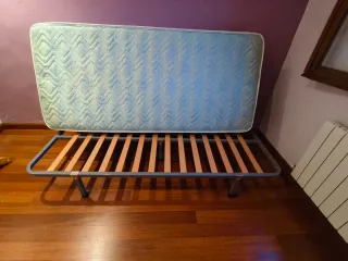 Somier 90x200cm con patas y colchón