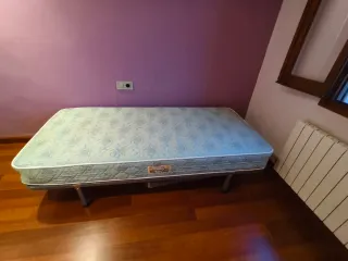 Somier 90x200cm con patas y colchón