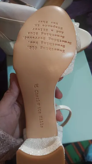 Sandalias de novia blancas