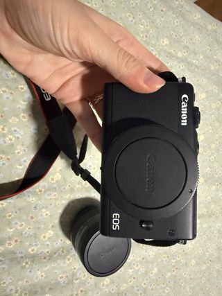 Canon EOS M100 + Objetivo 15-45mm