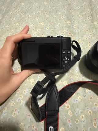 Canon EOS M100 + Objetivo 15-45mm