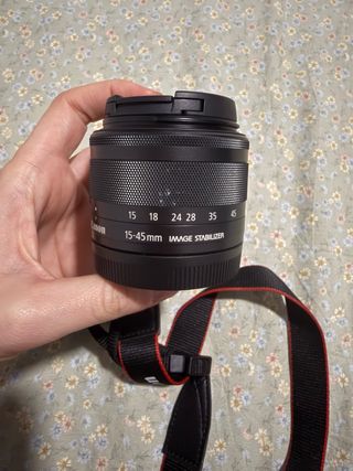 Canon EOS M100 + Objetivo 15-45mm