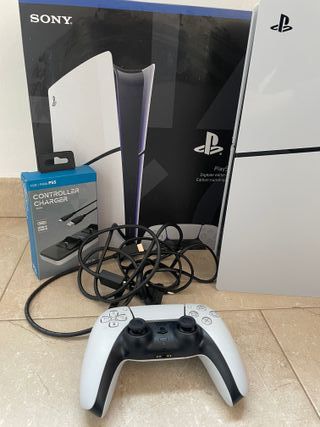 PS5 Slim 1TB 2024 - Como Nueva