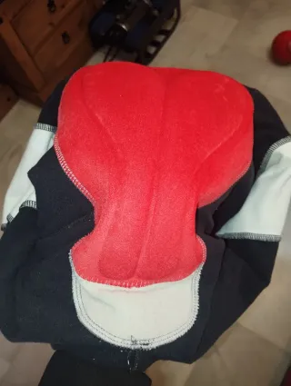 Ropa Ciclismo Btwin Negra y Amarilla