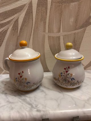 Composè tisaniera e zuccheriera floreale