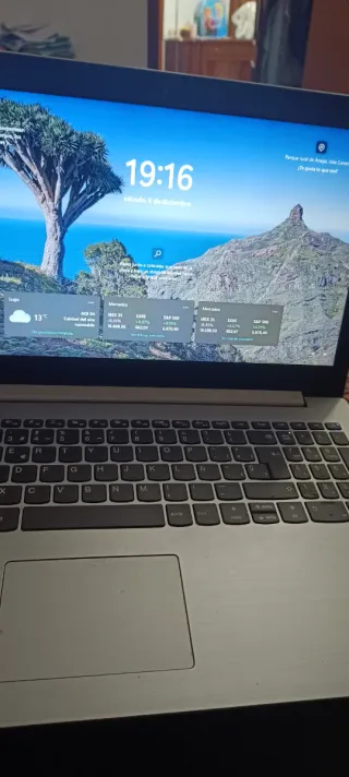 Portátil Lenovo Plata y Negro i5