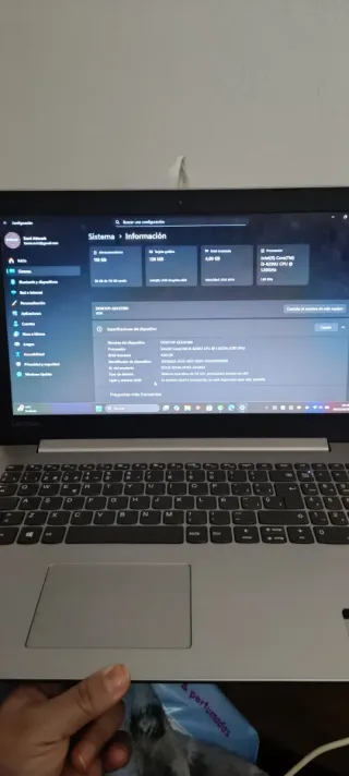 Portátil Lenovo Plata y Negro i5