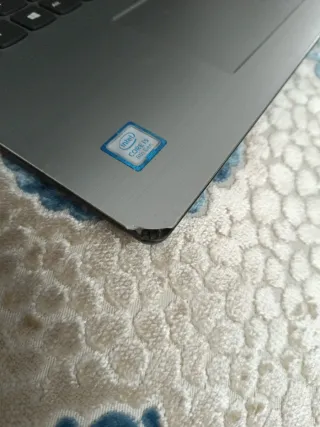 Portátil Lenovo Plata y Negro i5