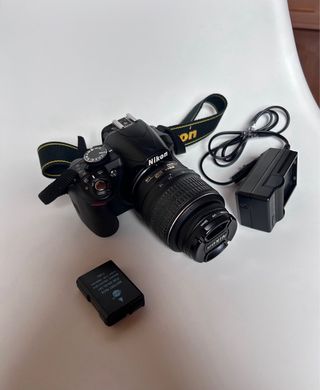 Cámara Réflex Nikon D3100 + Accesorios