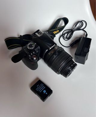 Cámara Réflex Nikon D3100 + Accesorios