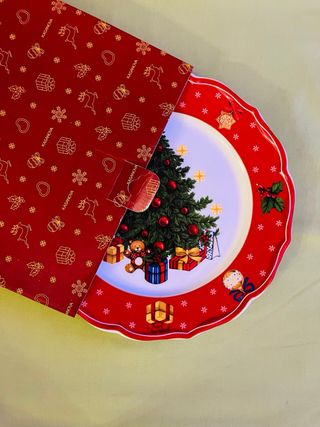 Piatto dolce natalizio decorato