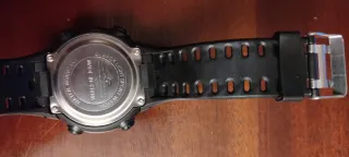 Reloj Digital Negro y Azul