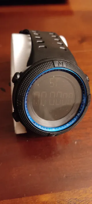 Reloj Digital Negro y Azul