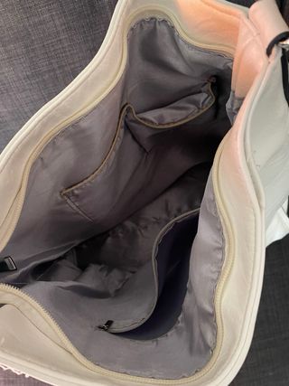 Bolso de hombro blanco