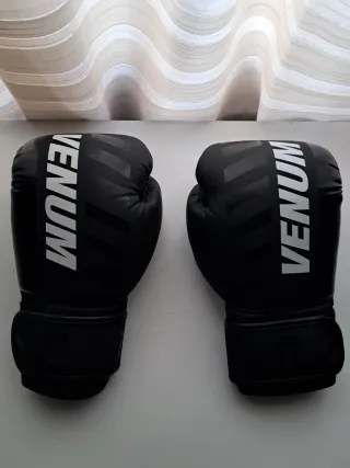 Guantes de boxeo Venum 14 oz