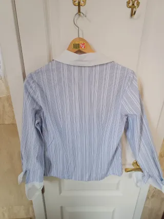 Camisa Escorpion.  Rayas Azul y Blanca