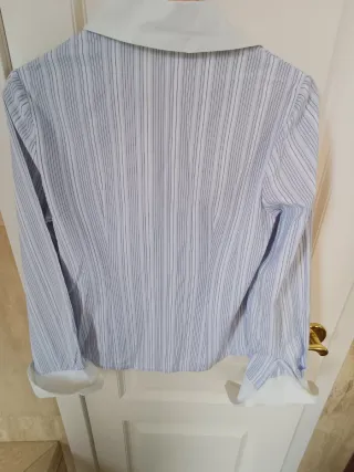 Camisa Escorpion.  Rayas Azul y Blanca