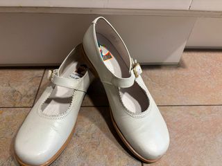 Zapatos Pablosky comunión niña blancos