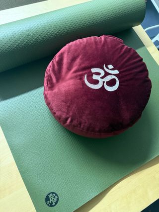 Esterilla Yoga Manduka Pro y Cojín Meditación