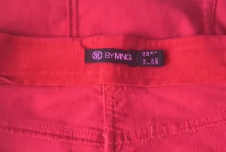 Falda roja pana Mango