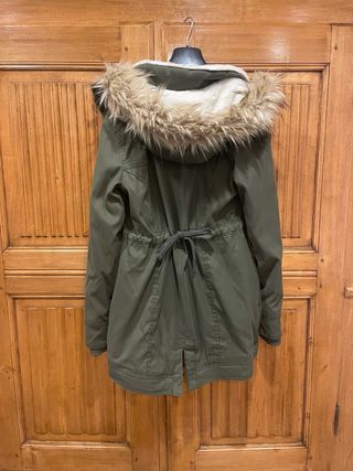Parka Hollister verde T. S interno bianco