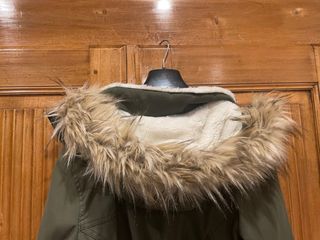 Parka Hollister verde T. S interno bianco