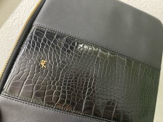 Funda Portátil Negra Efecto Piel Cocodrilo 13"/14"