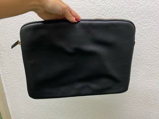 Funda Portátil Negra Efecto Piel Cocodrilo 13"/14"