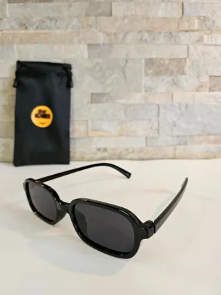 Occhiali squadrati oversize neri