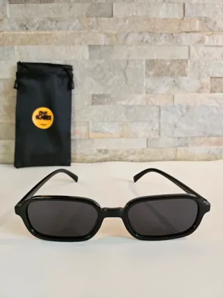 Occhiali squadrati oversize neri