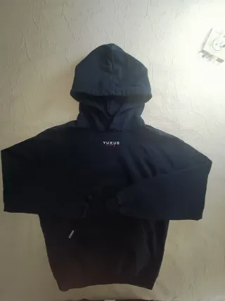 Sudadera YUXUS Negra Vanguard
