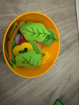 Cocina de madera Ikea (35€) + accesorios (18€)