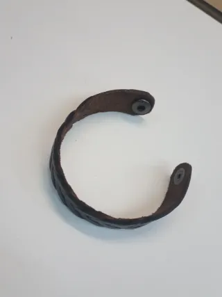 Pulsera de cuero trenzado