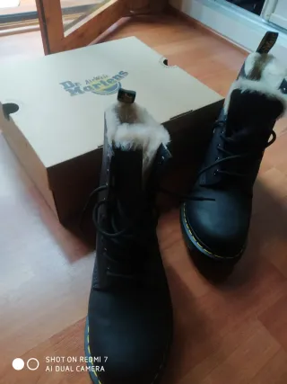 Botas Dr. Martens 1460 Serena Forro Sintético