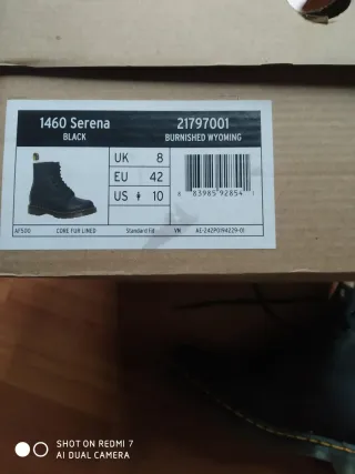 Botas Dr. Martens 1460 Serena Forro Sintético