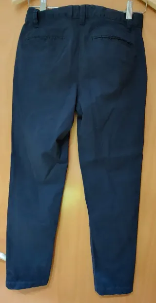 Pantalones Benetton niño azul marino.
